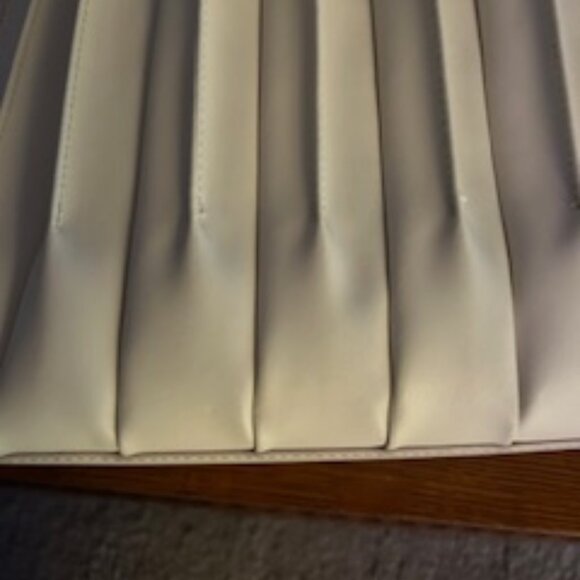 Ladies Handbag - Picture 6 of 13